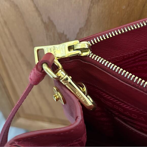 Prada $3,495  Galleria Saffiano Large Leather Bag 100% Authentic - Picture 11 of 14